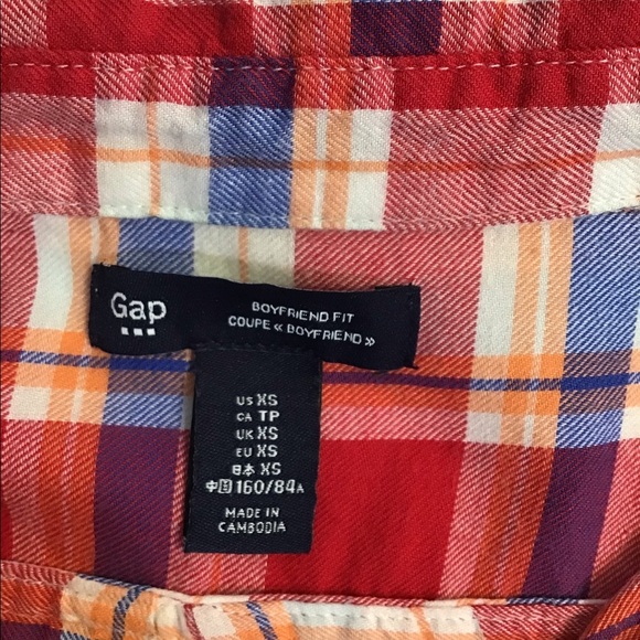 GAP Red Plaid Boyfriend Fit Flannel Shirt - Picture 3 of 6